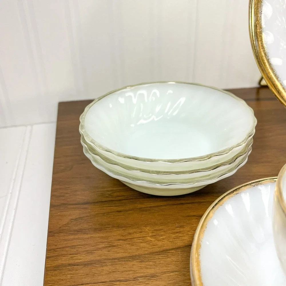 Anchor Hocking set includes